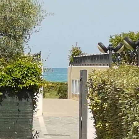 Makarska Con Giardino Privato Apartmán Roseto Degli Abruzzi
